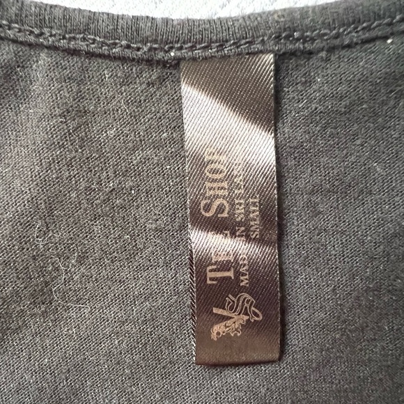 Top - Picture 2 of 3